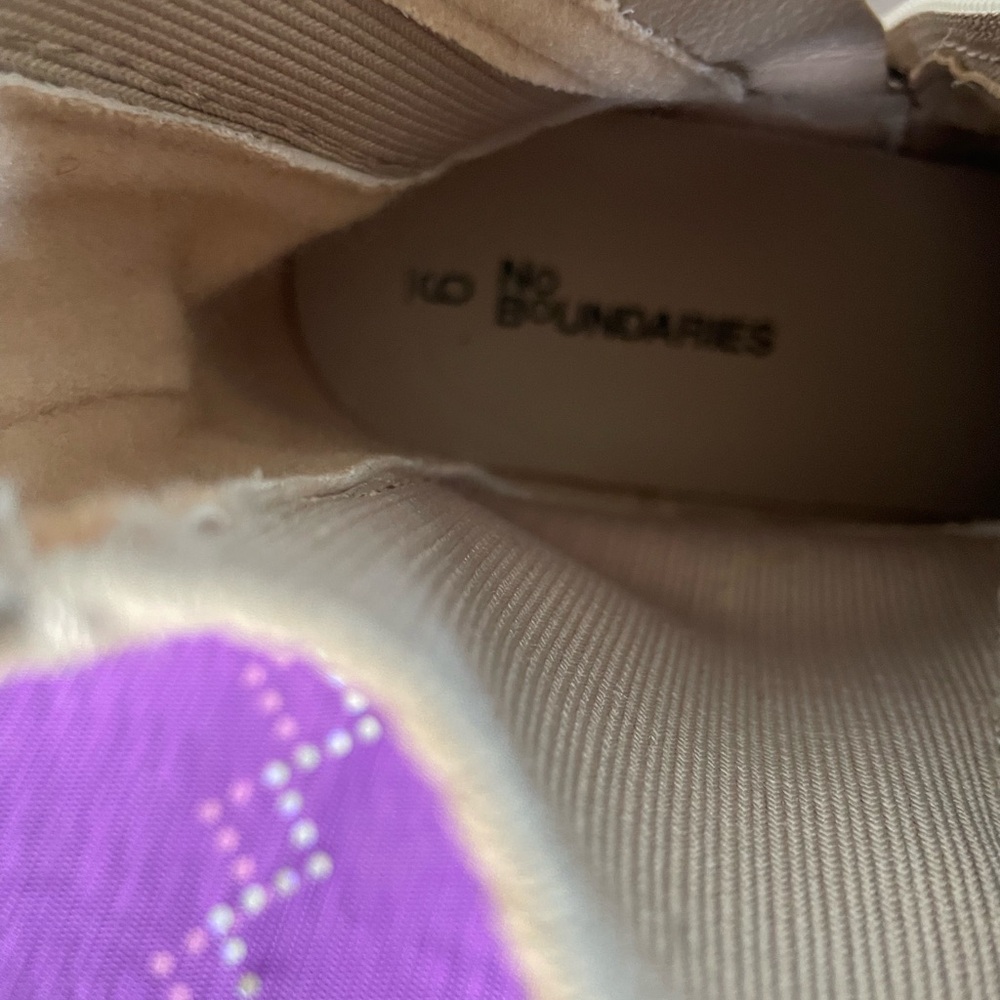 NWOT Women's No Boundaries Tan Ankle Boots, Size 9 - Picture 6 of 8